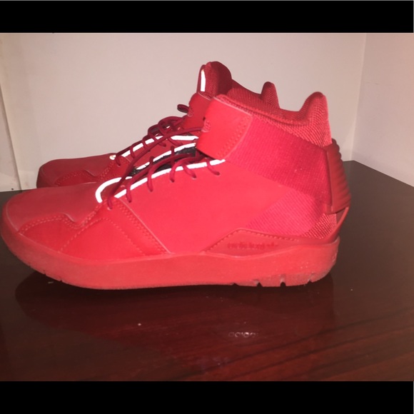 Red adidas - Picture 2 of 6